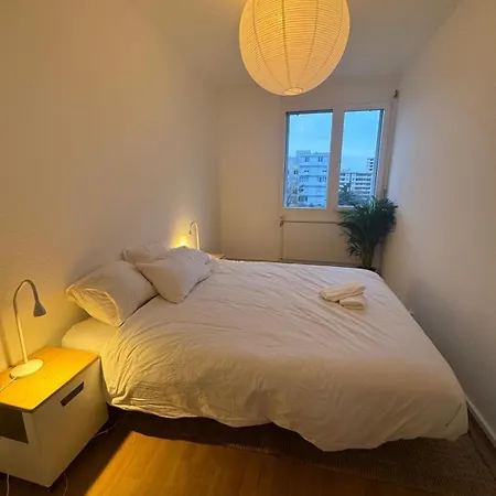 Spacious 3 Bedroom Duplex * Genf